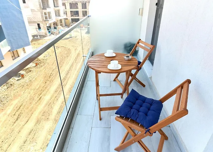 Color In Nord10 - Pool & Playground *