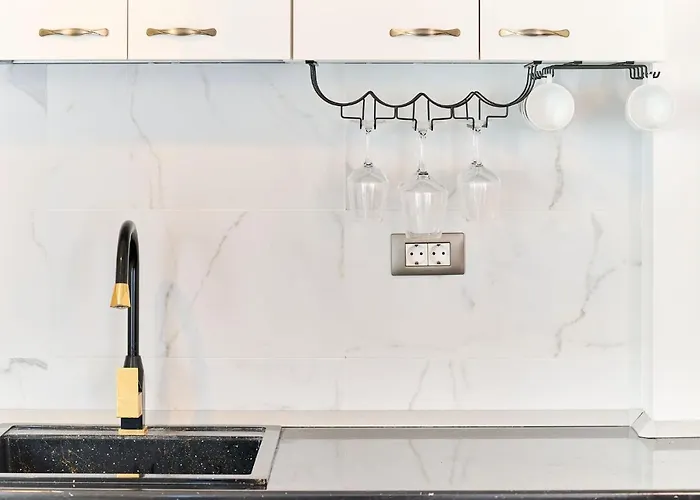 Color In Nord10 - Pool & Playground