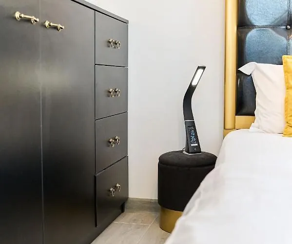 Color In Nord10 - Pool & Playground * Mamaia