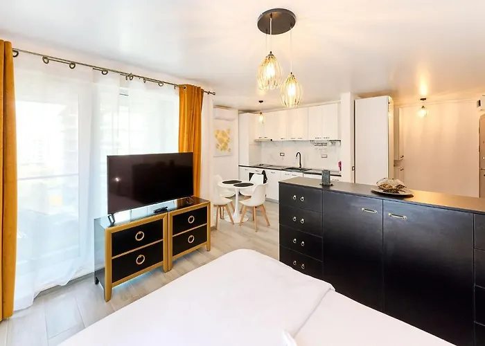 Color In Nord10 - Pool & Playground Daire