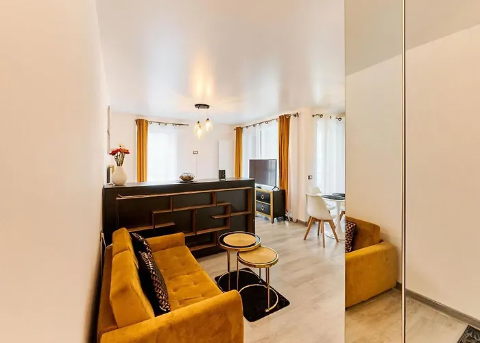 Color In Nord10 - Pool & Playground Mamaia