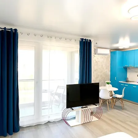 Color In Nord10 - Pool & Playground Mamaia