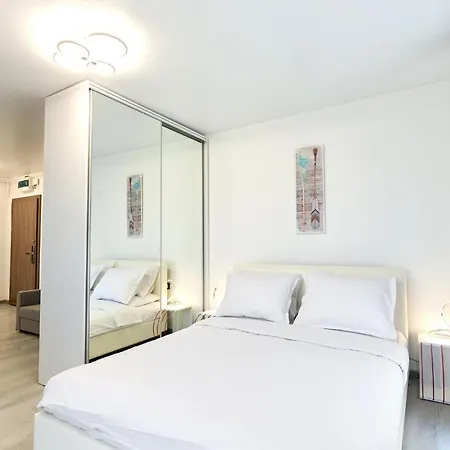 Color In Nord10 - Pool & Playground *