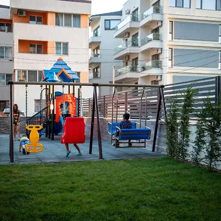 Apartament Color In Nord10 - Pool & Playground Mamaia