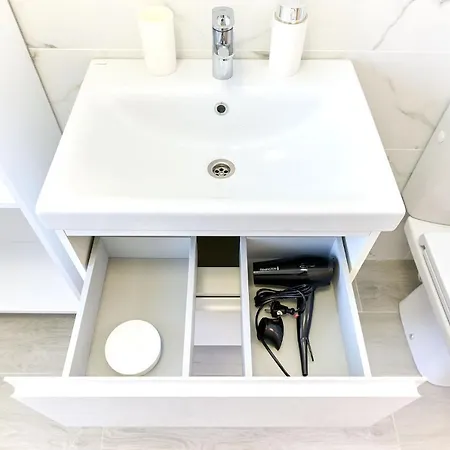 Color In Nord10 - Pool & Playground Apartament Mamaia