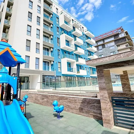 Color In Nord10 - Pool & Playground Apartament Mamaia