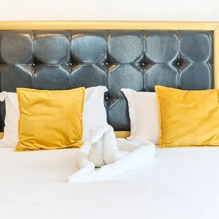 Color In Nord10 - Pool & Playground