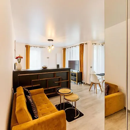 Color In Nord10 - Pool & Playground Mamaia